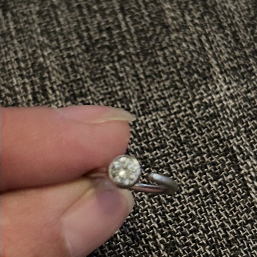White gold and diamond belly button ring